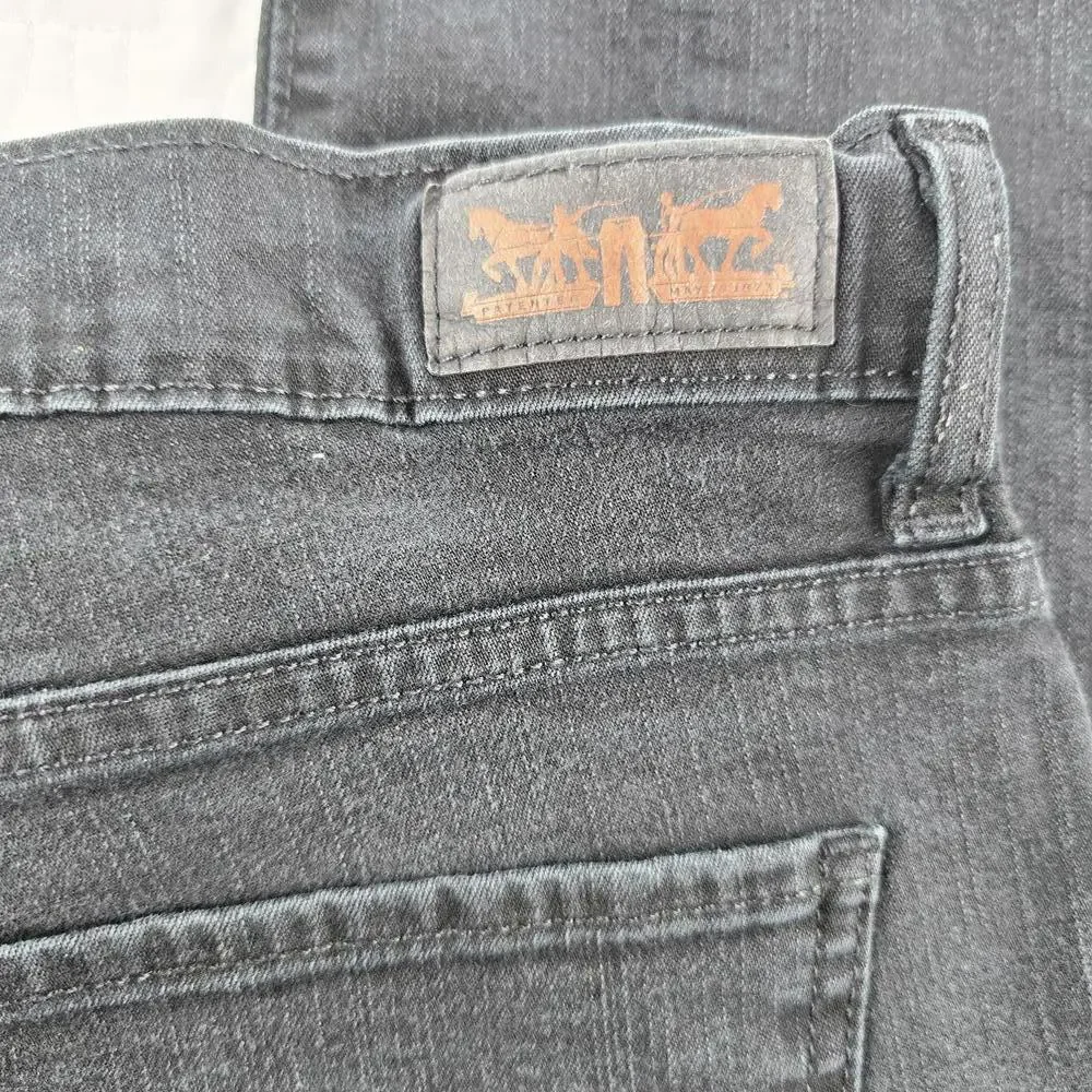 Levi's 512 PerfectlLevi’s 512 Perfectly Slimming Bootcut Jeans Dark Wash size 16 - Picture 4 of 8